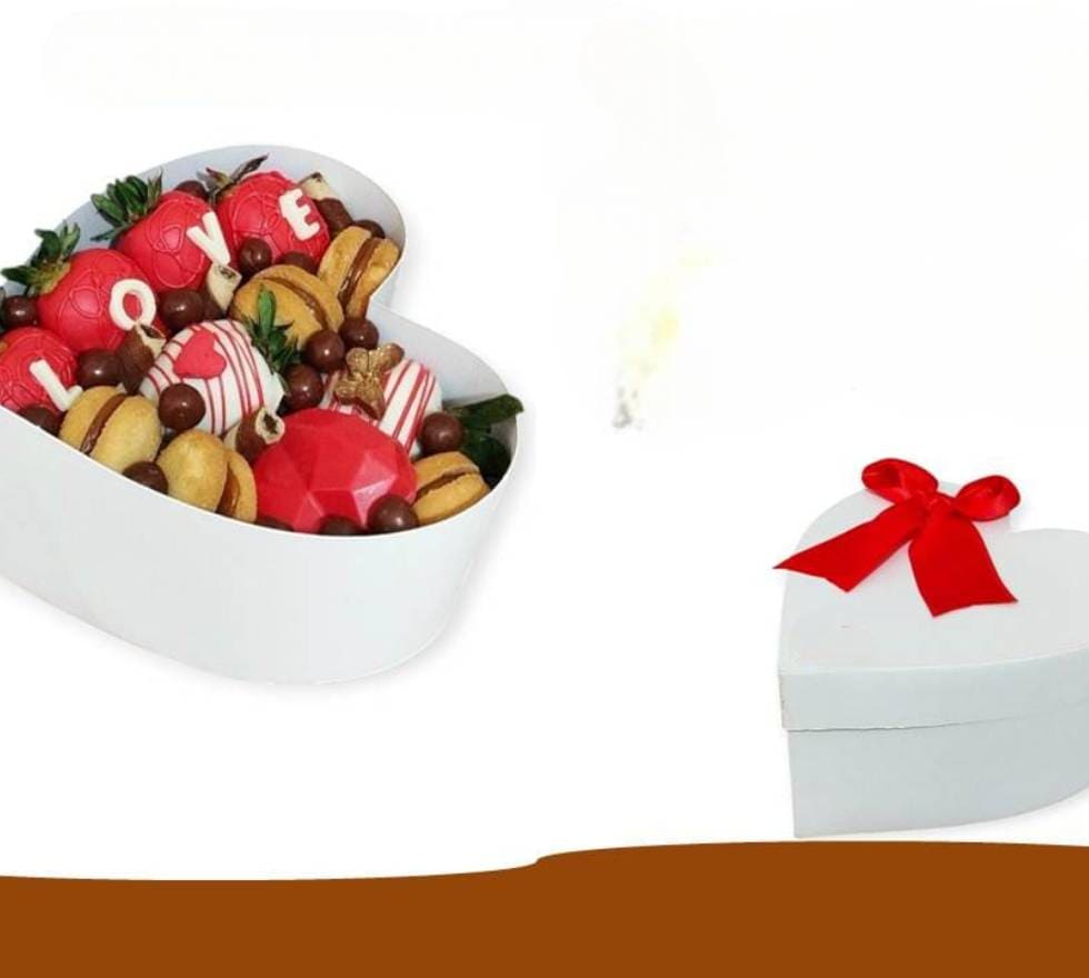 Fresas cubiertas de chocolate amor en cada detalle